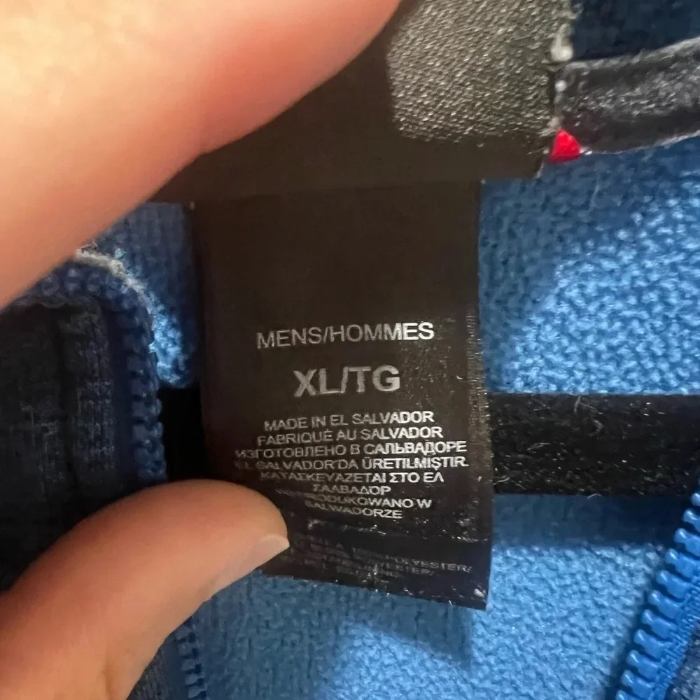 Men’s size XL north face quarter zip- letters are peeling a little as shown